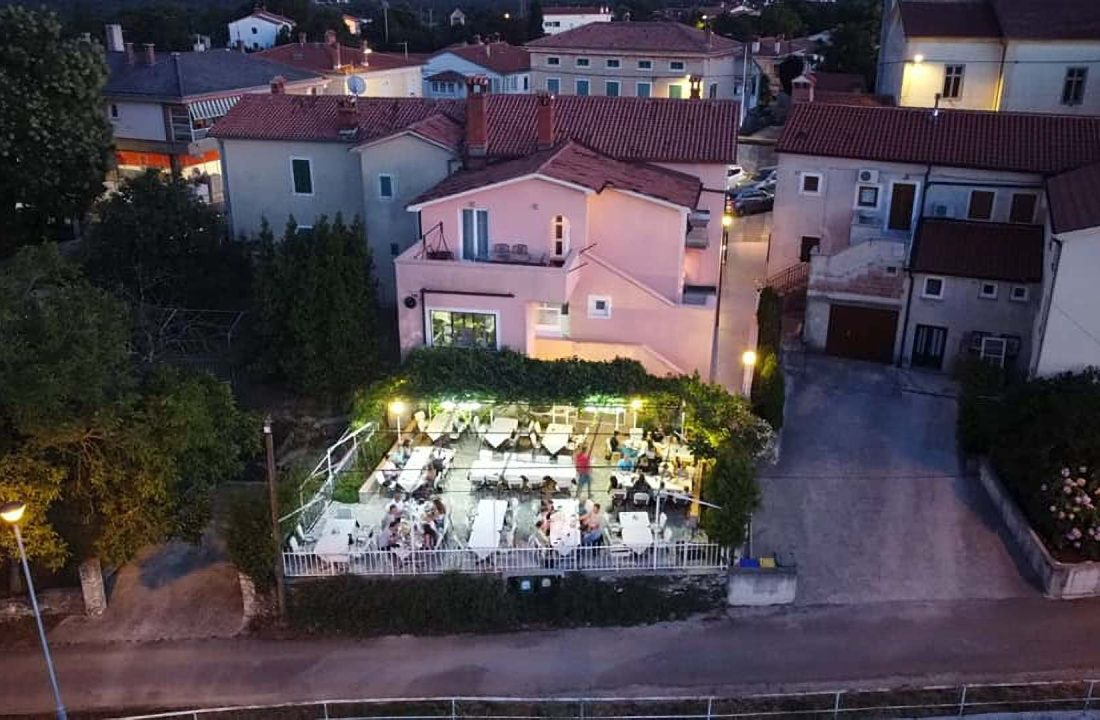 Restoran Pizzeria Placa